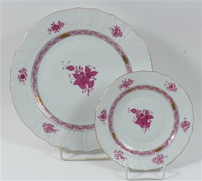 10 Dessertteller, 1 Platzteller - Antiques