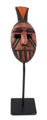 Ibo (auch Igbo), Unter-Gruppe Ibo-Afikpo, Nigeria: Eine kleine, abstrahierte Maske. - Starožitnosti