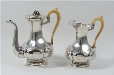 Wiener Silber Kaffeekanne und Wassergießer, - Antiques