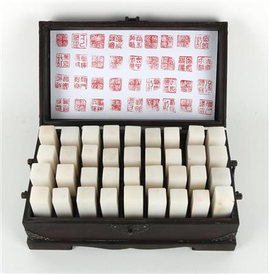 36 Siegeln in Holzkassette, - Asiatica