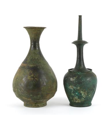 Kundika und Flaschenvase, Korea, wohl Goryeo Dynastie (918-1392) - Asiatica