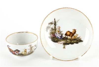 Teetasse mit Untertasse, - Antiques