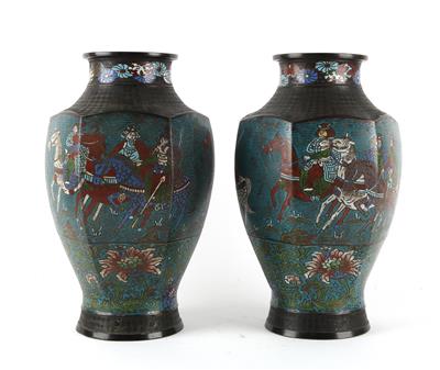 1 Paar Champlevé Vasen, - Asiatika