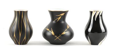 3 kleine Vasen, - Antiquariato