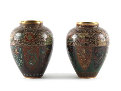 1 Paar Cloisonné Vasen, - Asiatica
