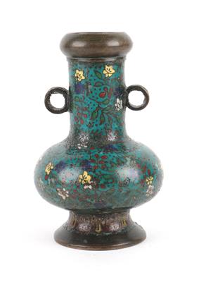Cloisonné Vase, - Antiquitäten - Saisonabschlussauktion