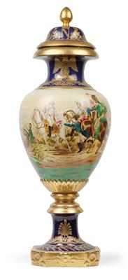 Deckel-Vase mit Napoleon-Darstellungen, - Antiques