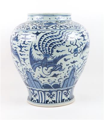 Blau-weiße Vase, - Asiatika und islamische Kunst