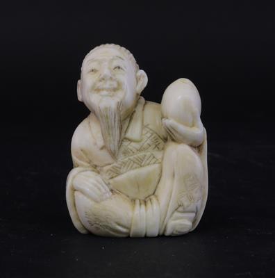 Netsuke eines sitzenden Mannes, - Asiatica e Arte