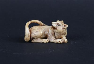 Netsuke eines Tigers, - Asiatica a Umění