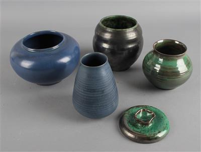 4 Vase, 1 Deckel, - Antiquitäten