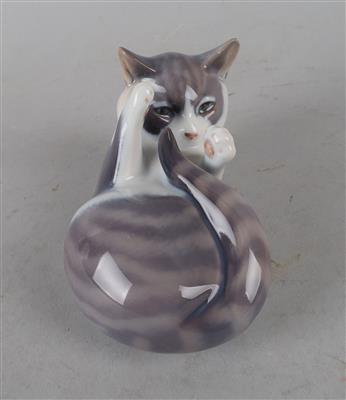 Am Rücken liegende Katze, - Works of Art