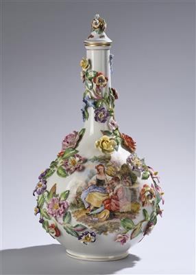 Flaschenvase mit Deckel, Dresden, - Antiquitäten