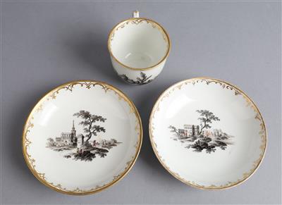 Tasse mit 2 Untertassen, Kaiserliche Porzellan Manufaktur Wien, um 1760, - Antiquariato