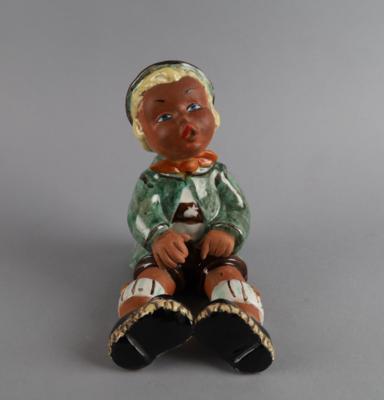 Sitzender Bub in Tracht, Gretl Braun, Wien, um 1955 - Works of Art