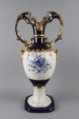 Henkelvase, Royal Dux, - Antiquitäten