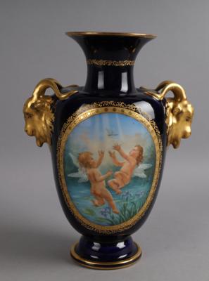 Vase mit Widderköpfen, Böhmen Ende 19. Jh., - Antiquitäten
