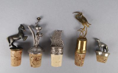 Konvolut aus fünf unterschiedlichen Flaschenstöpseln, 20. Jahrhundert - Starožitnosti