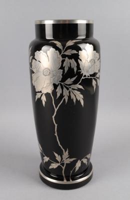Vase mit Pfingstrosendekor, Carl Goldberg, Haida, um 1900 - Antiquariato