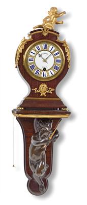 A "Tête de poupée" table clock - Umění a starožitnosti