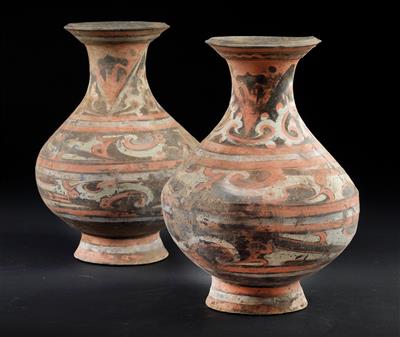 A pair of vases, China, Han Dynasty - Clocks, Asian Art, Metalwork, Faience, Folk Art, Sculpture