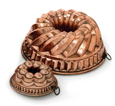 A 'Gugelhupf' cake-pan and small cake-pan, - Clocks, Asian Art, Metalwork, Faience, Folk Art, Sculpture