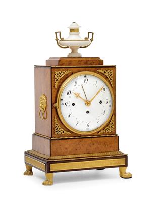 A small Biedermeier table clock - Clocks, Asian Art, Metalwork, Faience, Folk Art, Sculpture
