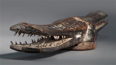 A unique Ijaw Janus with two stylized crocodile heads. - Tribal Art