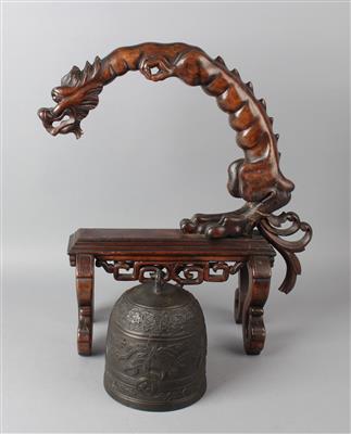 Gongständer in Form eines Drachen, Bronzeglocke, - Antiques
