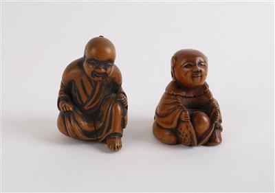 Zwei Holznetsuke, - Asiatische Kunst