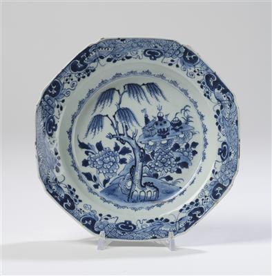 Blau-weißer Teller, China, 18. Jh., - Arte Asiatica