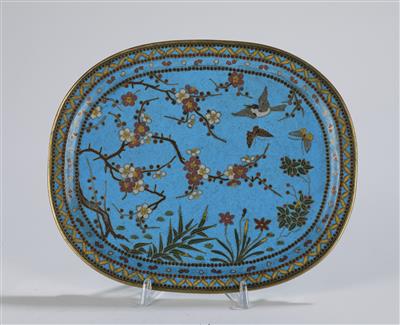 Ovales Cloisonné-Tablett, Japan, Meiji Zeit, (1868-1912), - Asiatische Kunst