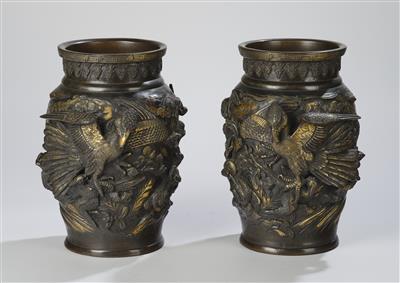 Paar Bronzevasen, Japan, Meiji Zeit (1868-1912), - Asian Art