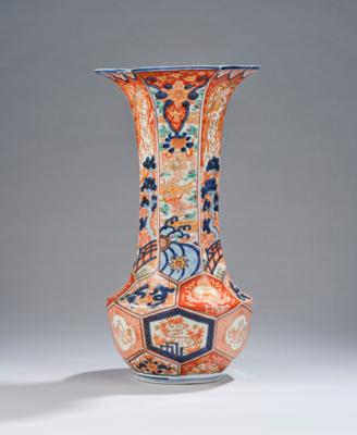 Imari Vase, Japan, 19. Jh., - Asiatische Kunst