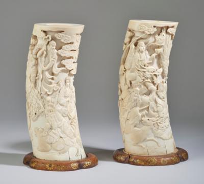 Paar Elfenbein Ziervasen, Japan, Meiji Zeit, Ende 19. Jh., signiert, - Arte Asiatica