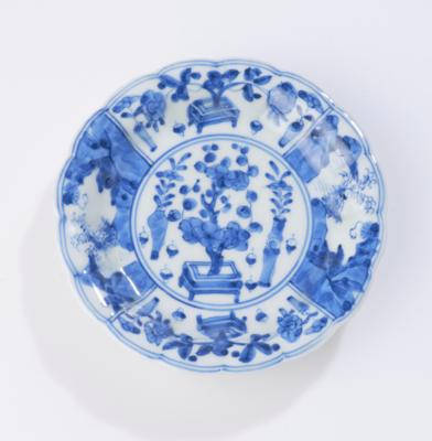 6 kleine blau-weiße Teller, China, Kangxi Periode, - Asijské umění