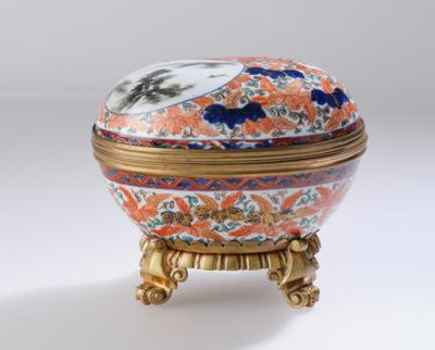 Ovales Deckelgefäß mit Bronzemontierung, Japan, Meiji Periode, - Asiatische Kunst