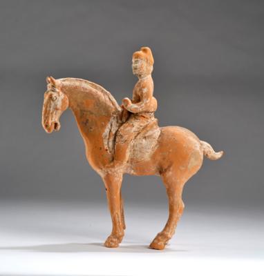 Pferd mit Reiter, China, Tang Dynastie (617/18-907), - Arte Asiatica