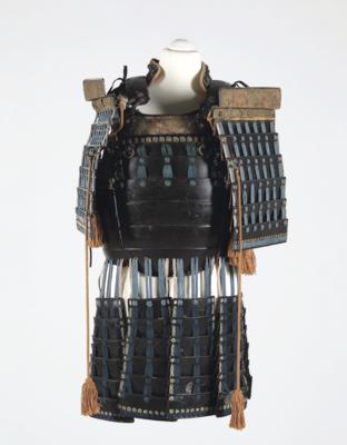 Japanischer 'Samurai-Tatami Gusoko' (eiserner Küraß, 5-teilig mit 4 Scharnieren), - Asijské umění