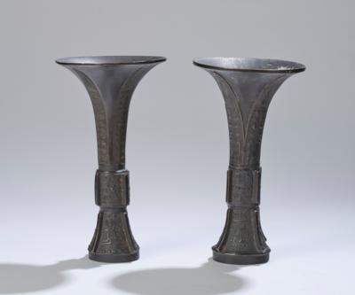 Paar Bronze Vasen, gu Form China, 18./19., - Arte Asiatica