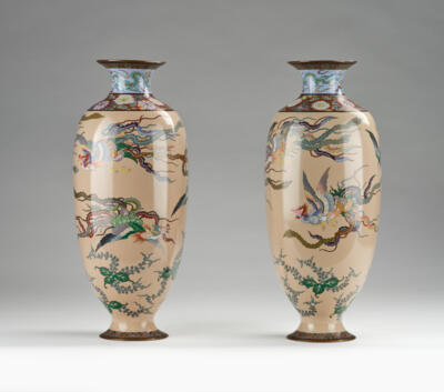 Paar Cloisonné Vasen, Japan, Meiji Periode, - Asiatische Kunst