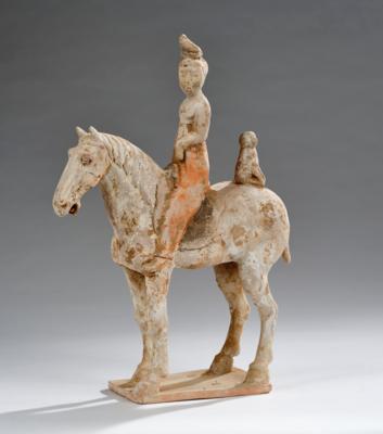 Pferd mit Reiterin und Hündchen, China, Tang Dynastie (618-906), - Asijské umění