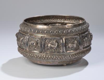Silber Repoussé Schale, Burma, Anf. 20. Jh., - Arte Asiatica