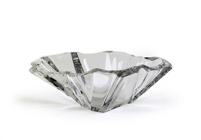 An “Iceberg” bowl, Model No. 3847, - Design
