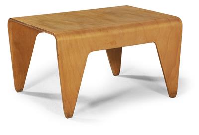 Set di tavolini, - Design