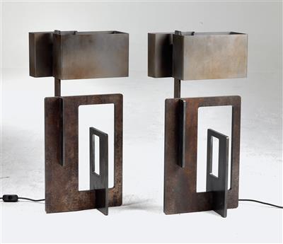 Paar Tischlampen mit skulpturalem Fuß, Entwurf Angelo Brotto, - Design