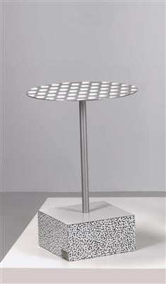 A “Primavera” side table, designed by Ettore Sottsass, - Design