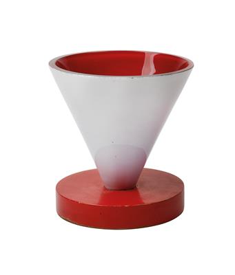 Vase in Trichterform, - Design
