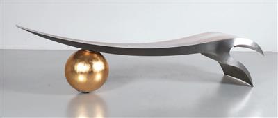 Edelstahlobjekt Mod. "B-Wing mit goldfarbener Kugel", Entwurf und Ausführung Friedrich Schilcher, 2014, - Design