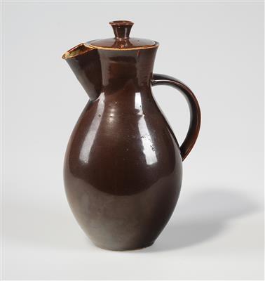 A cocoa pot, designed by Otto Lindig - Design